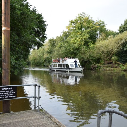 Arrival of the ferry Boat at Bathampton