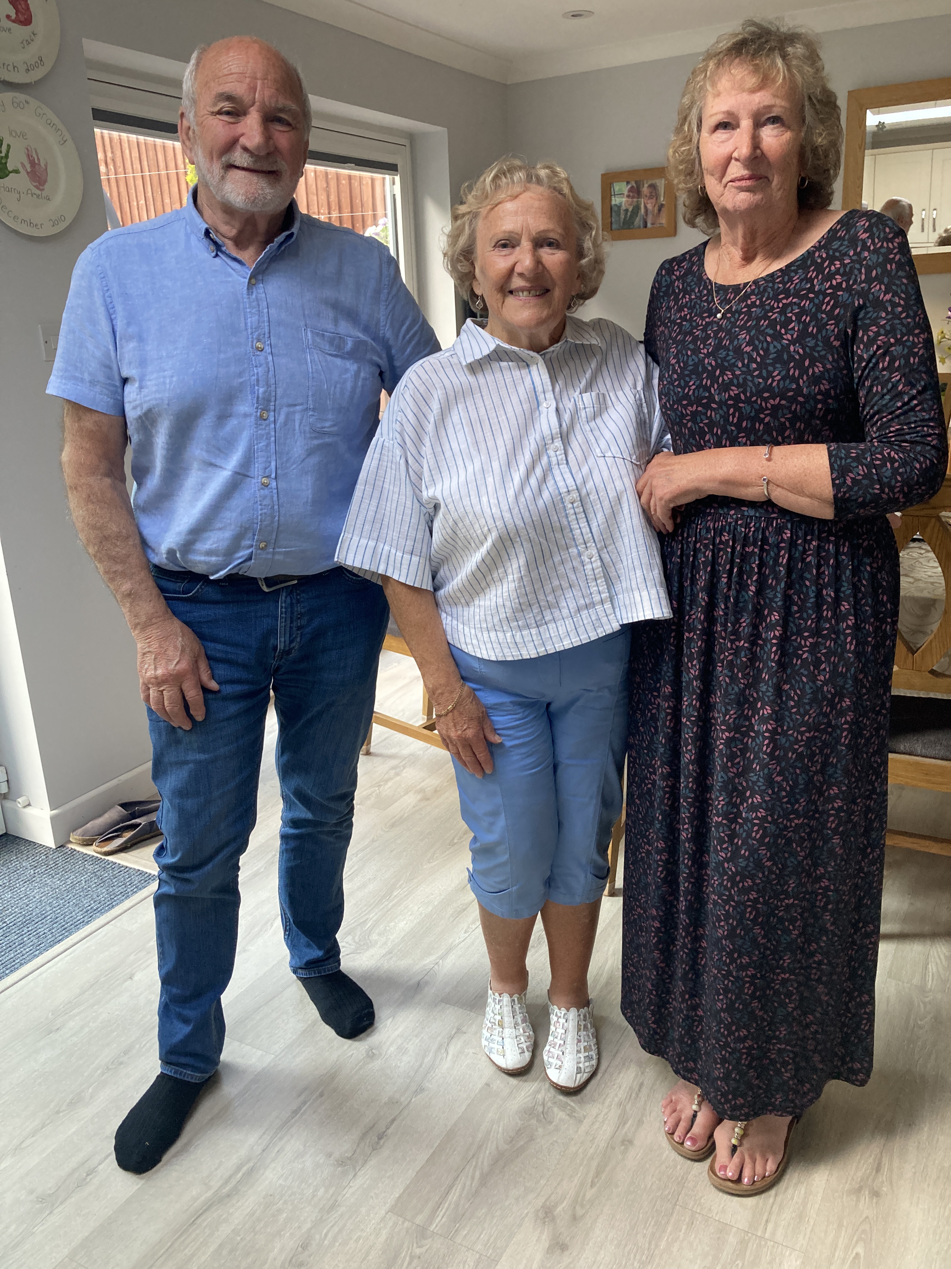 Stewart Roberts, Delia Colegate & Julia Roberts